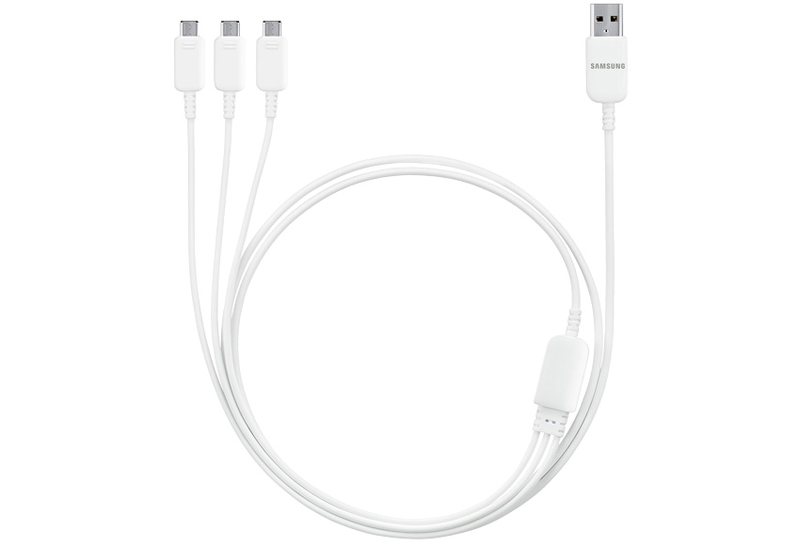 Illustration for article titled Samsung's Triple-Headed Micro USB Cable Charges Three Gadgets At Once